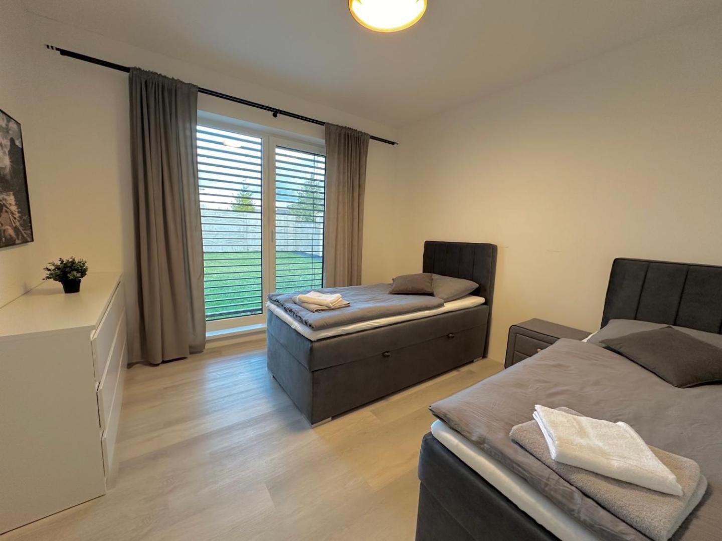 Klimatizovany Apartmanovy Dom S Virivkou, 9A Senec Exteriör bild