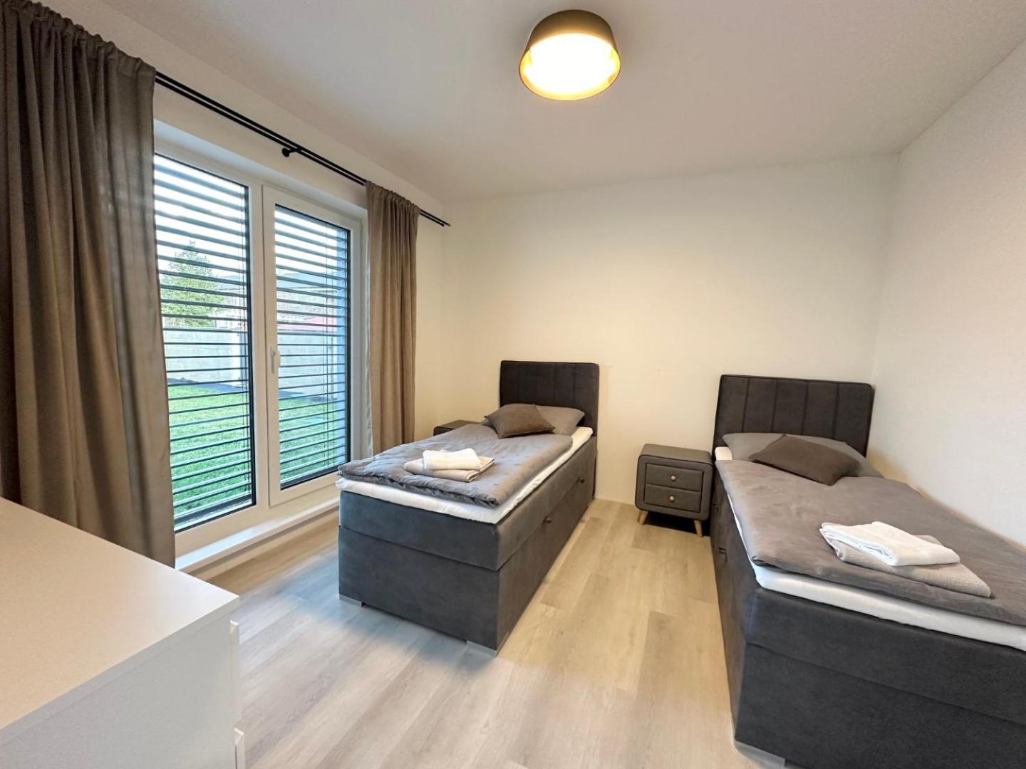 Klimatizovany Apartmanovy Dom S Virivkou, 9A Senec Exteriör bild